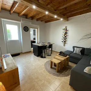 https://maison-de-ville-a-5-min-pied-de-la-tour-luma.fr-provencehotel.com